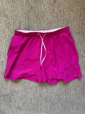 Lululemon Hotty Hot High-Rise Shorts Women’s Size L Pink 4” Lined Running